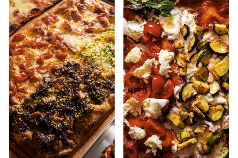 Buffet con pizze gourmet e specialità salate servite nella sala colazioni di hotel a Roma, ambiente moderno e accogliente - Moderno Hotel Roma,                    BZAR hotels a Roma