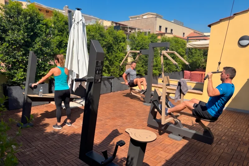 Outdoor hotel fitness area with workout equipment and wellness facilities, exclusive terrace in central Rome near Termini - Moderno Hotel Roma, BZAR hotels in Rome